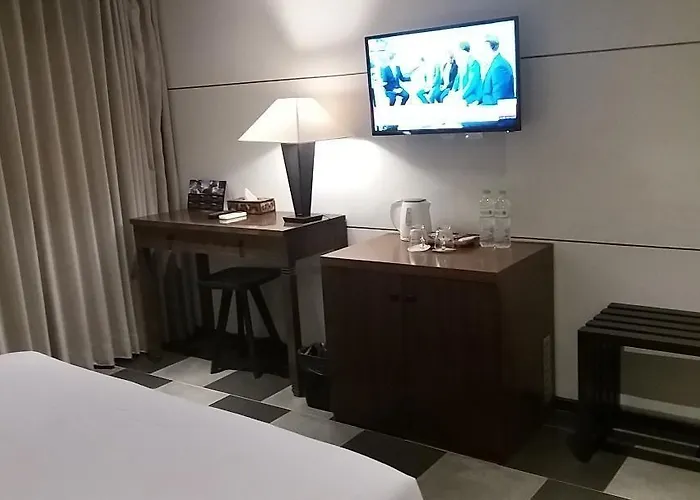 Anshel Hotel 3*