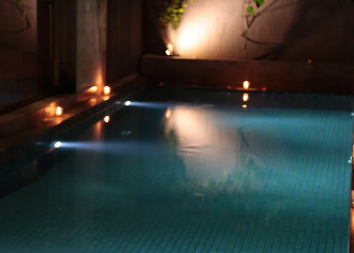 Anshel Hotel